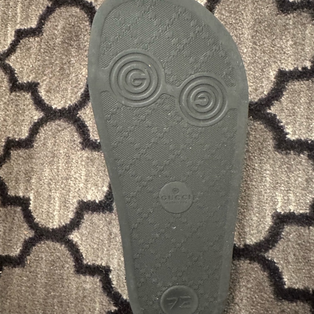 Gucci Slides - Picture 3 of 4